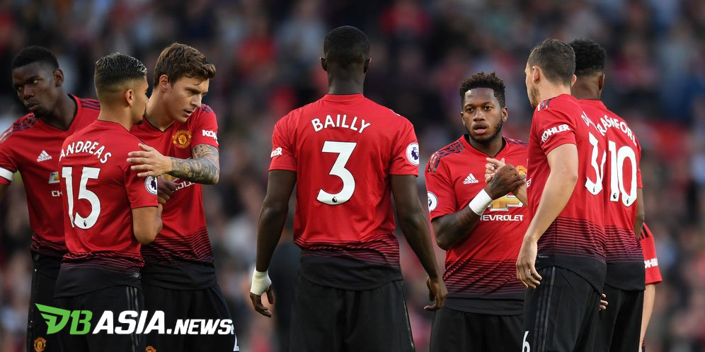 DBAsia News Manchester United Players Topple In The International 